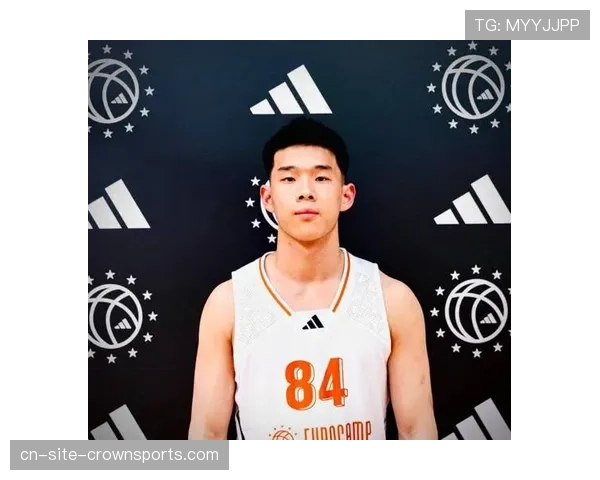 林葳代表俄勒冈大学完成首秀，开启NCAA新征程